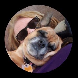 Meet your Posher, April